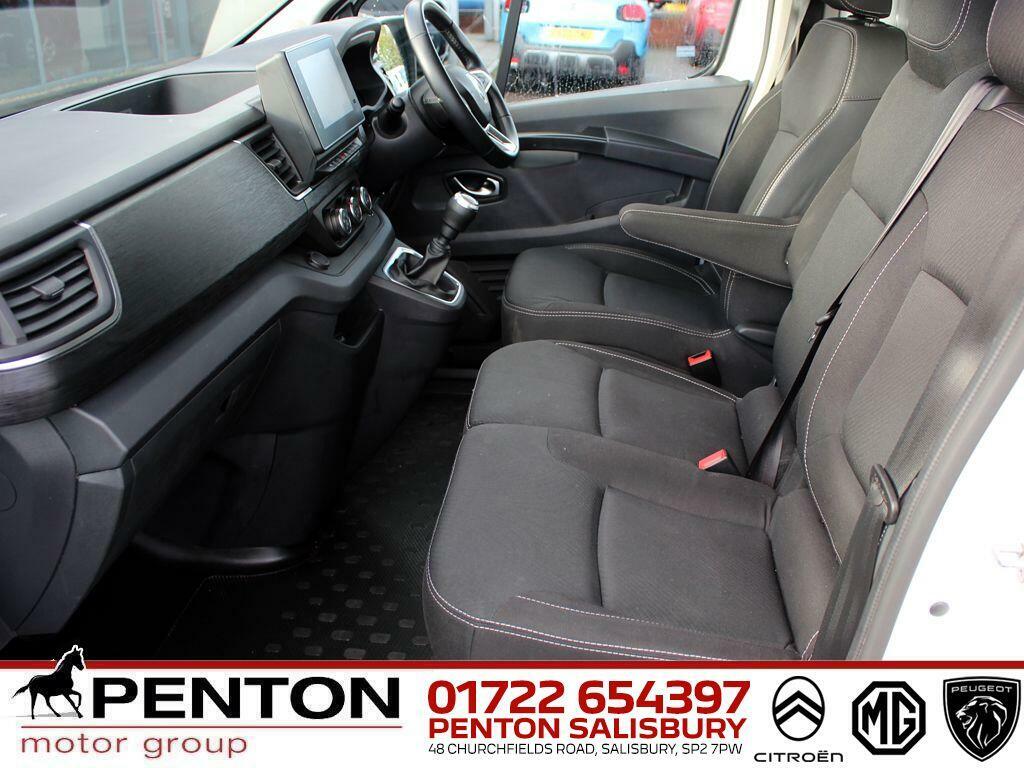 Renault Trafic 2.0 Dci Blue Ll30 Extra L2 H1 Euro 6 Ss White #2
