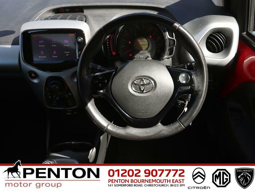 Toyota Aygo 1.0 Vvt-i X-style X-shift Euro 6 Red #7