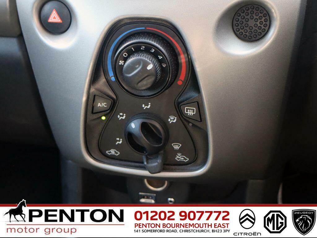 Toyota Aygo 1.0 Vvt-i X-style X-shift Euro 6 Red #14