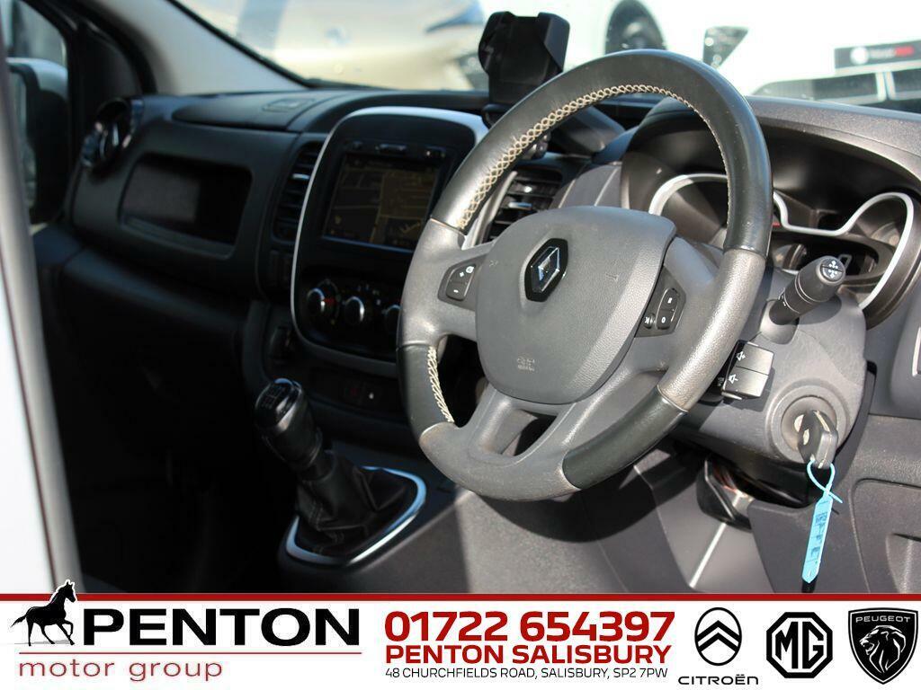 Renault Trafic 2.0 Dci Energy 30 Business Swb Standard Roof Euro White #16