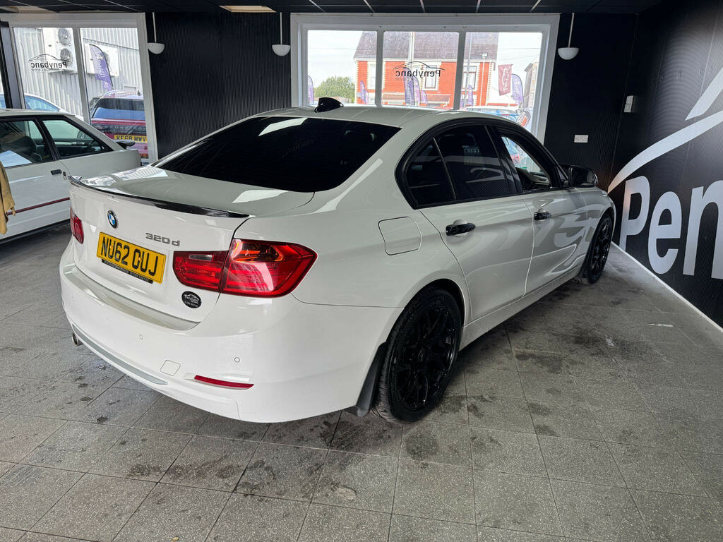 BMW 3 Series Estate 2.0 318D M Sport Touring Euro 5 Ss Blue #5