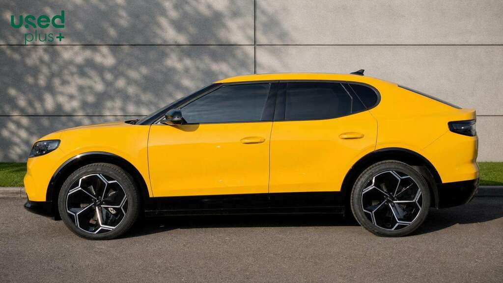 Ford Capri 250Kw Premium 79Kwh Awd Yellow #4