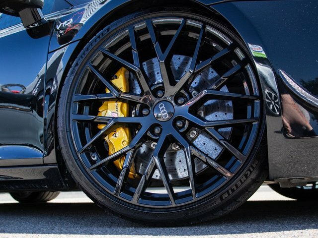 Audi R8 5.2 Fsi V10 Plus Coupe S Tronic Quattro Black #2