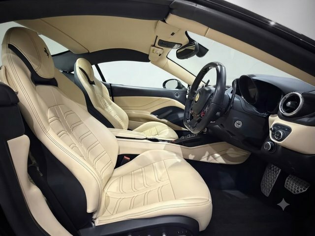 Ferrari California 3.8 V8 T Convertible F1 Dct Euro 6 Ss Black #4