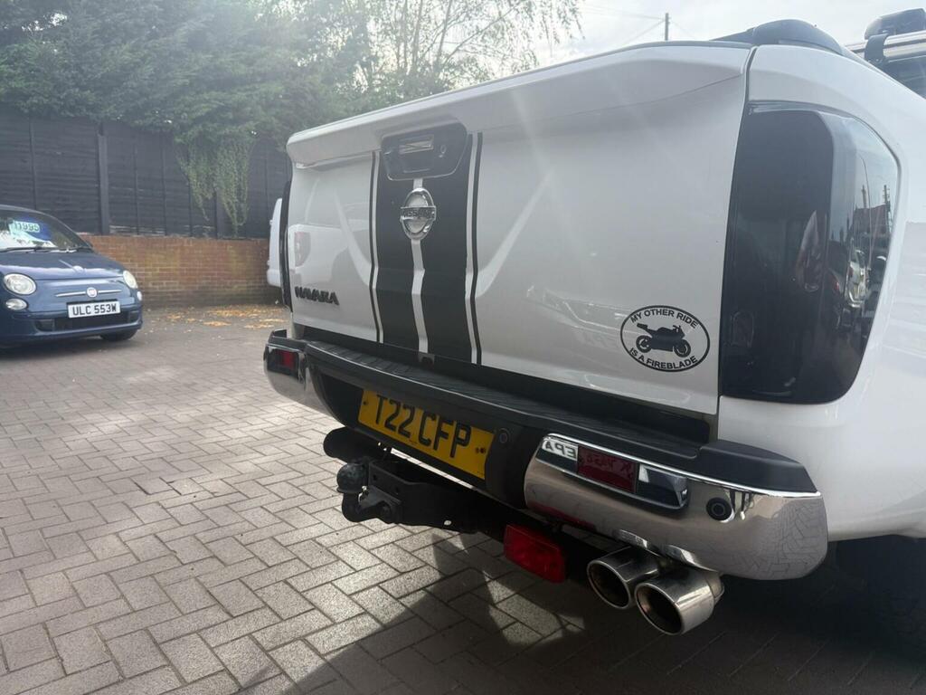 Nissan Navara 2.3 Dci Tekna Pickup Double Cab 4W White #8