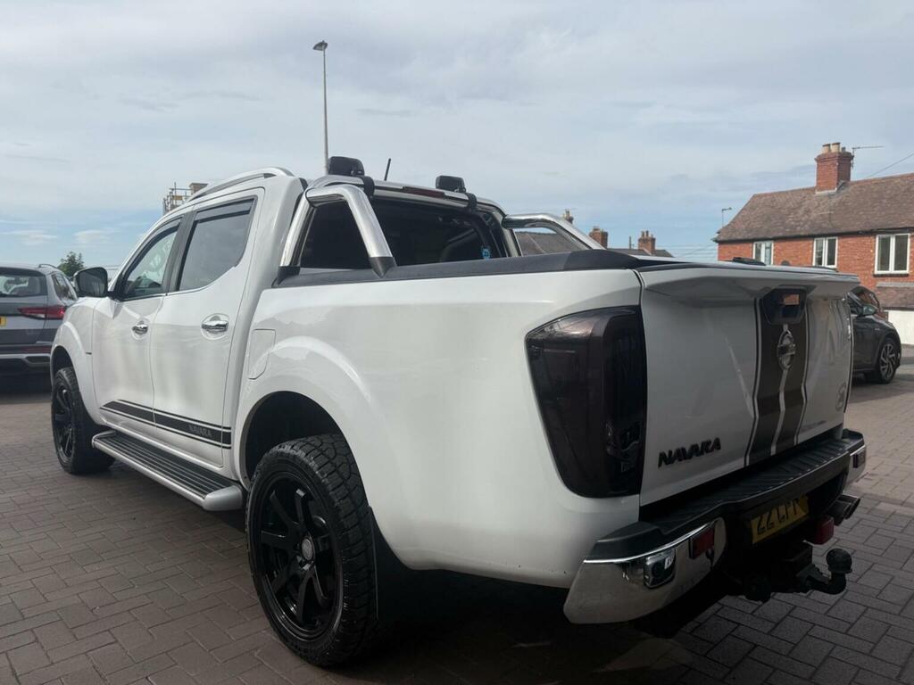 Nissan Navara 2.3 Dci Tekna Pickup Double Cab 4W White #7