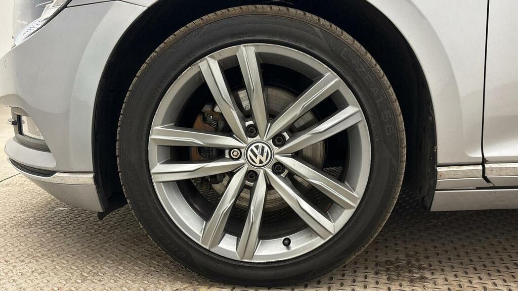 Volkswagen Passat 2.0 Tdi Se Business Estate Dsg Euro 6 Black #9