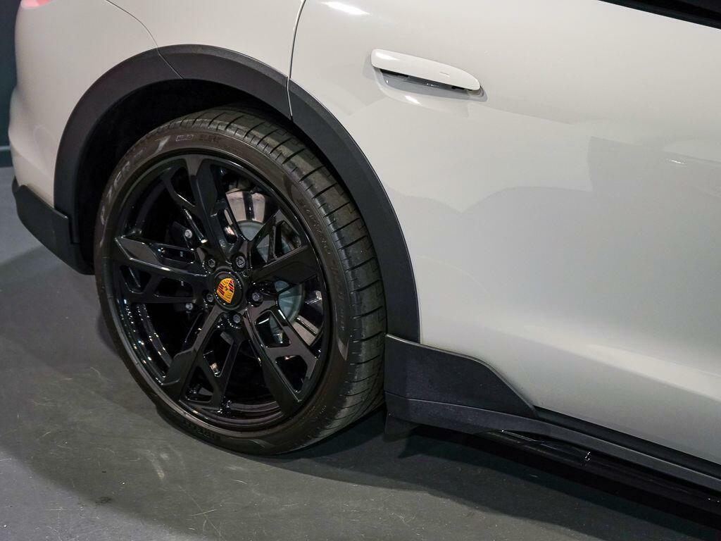 Porsche Taycan 4 Cross Turismo Blue #28
