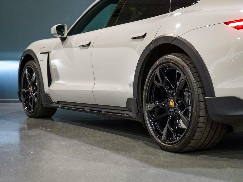 Porsche Taycan 4 Cross Turismo Blue #12