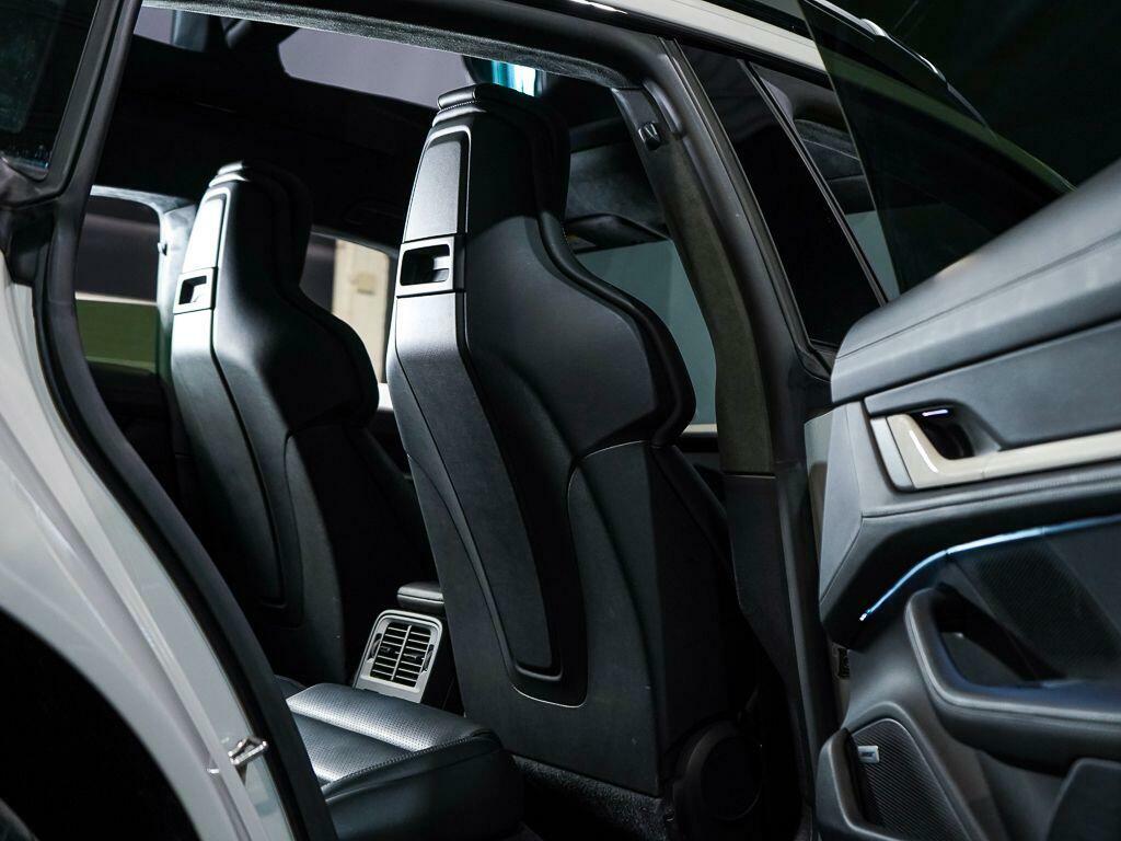 Porsche Taycan 4 Cross Turismo Blue #60