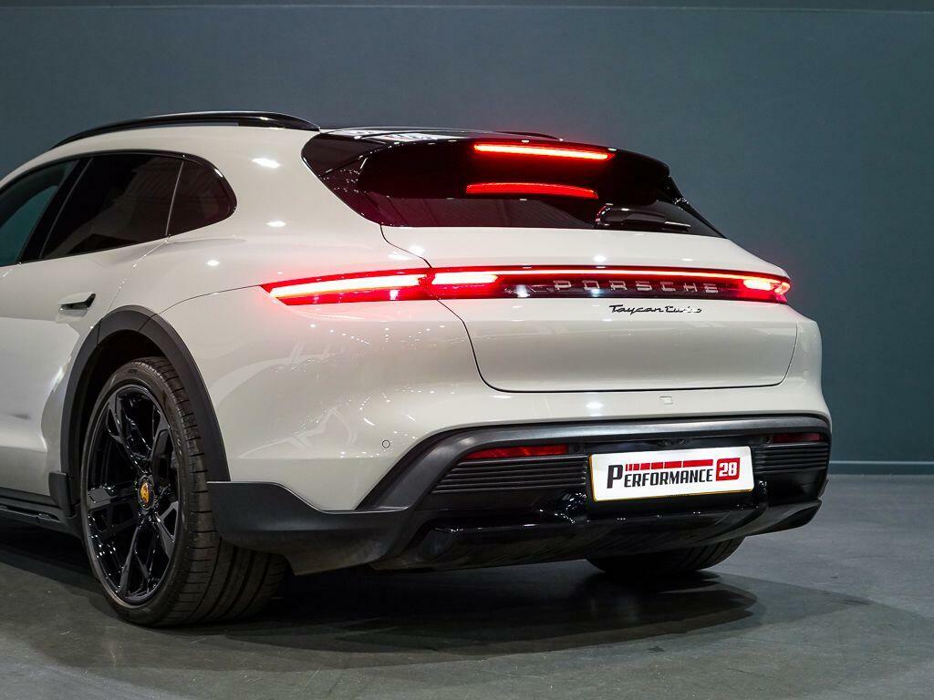Porsche Taycan Performance Plus 93.4Kwh Turbo Cross Turismo #4