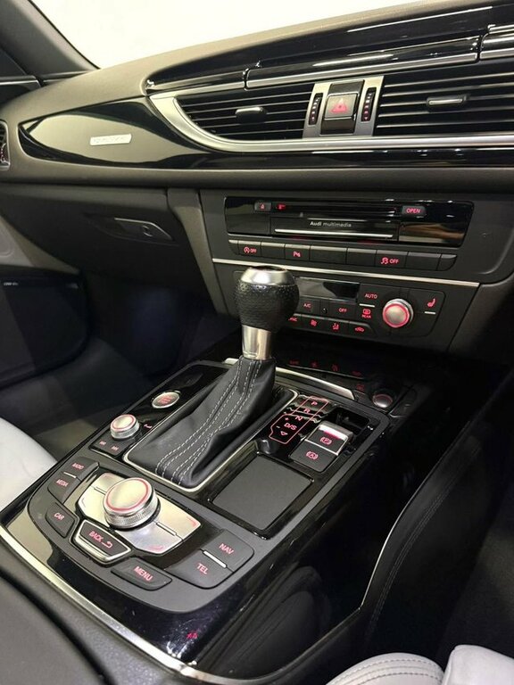 Audi RS6 Avant 4.0T Fsi V8 Bi-turbo Rs6 Quattro Tip Red #53
