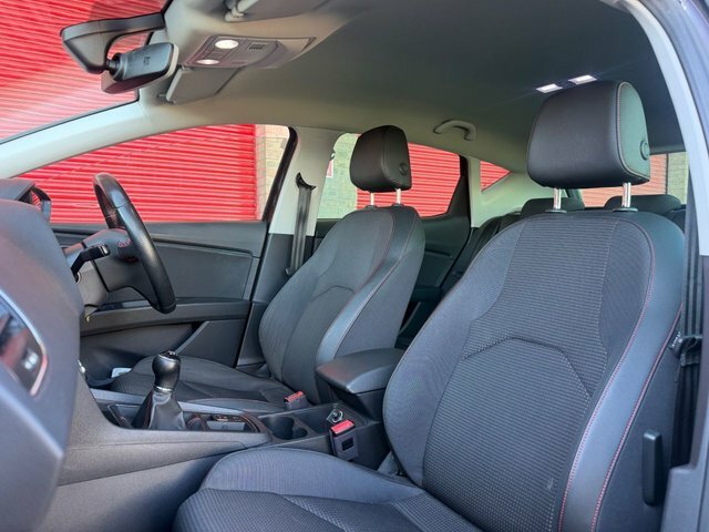 Seat Leon Tsi Fr Technology Hatchback Purple #3