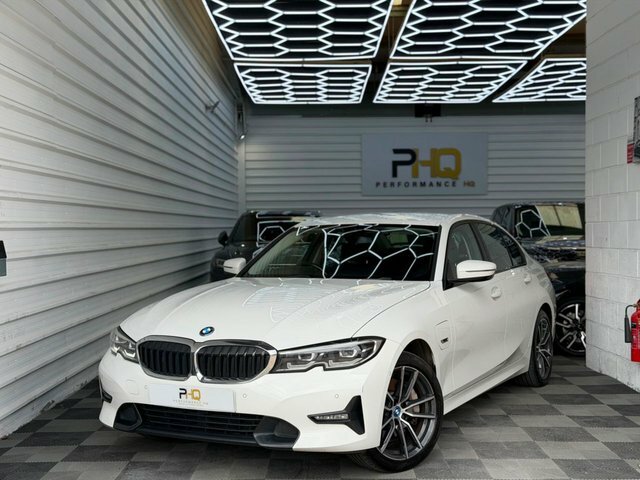 BMW 3 Series 2022 2.0 330E 12Kwh Sport Pro Saloon Pl White