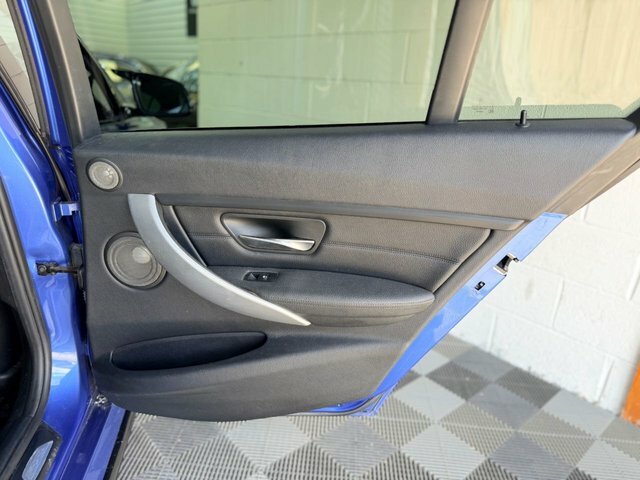 BMW 3 Series 320D Xdrive M Sport Touring Blue #35