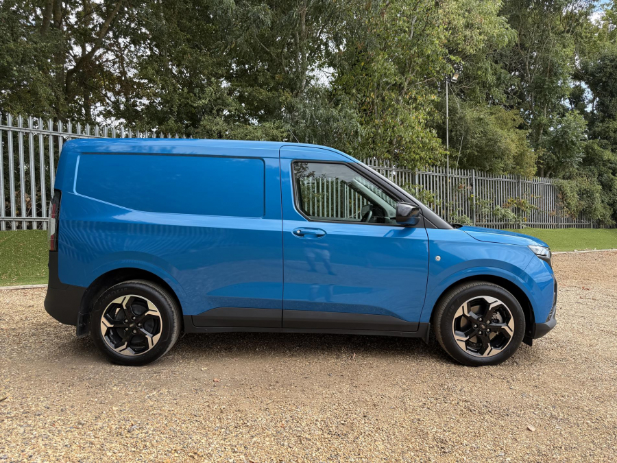 Ford Transit Courier Limited Auto EK75CHF Blue #3