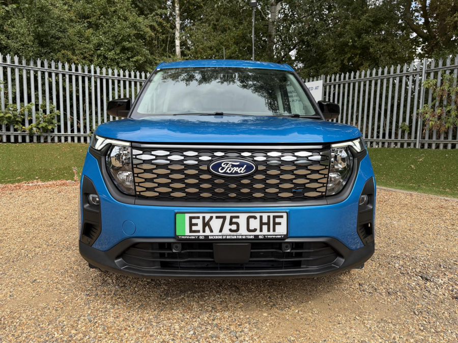 Ford Transit Courier Limited Auto EK75CHF Blue #2
