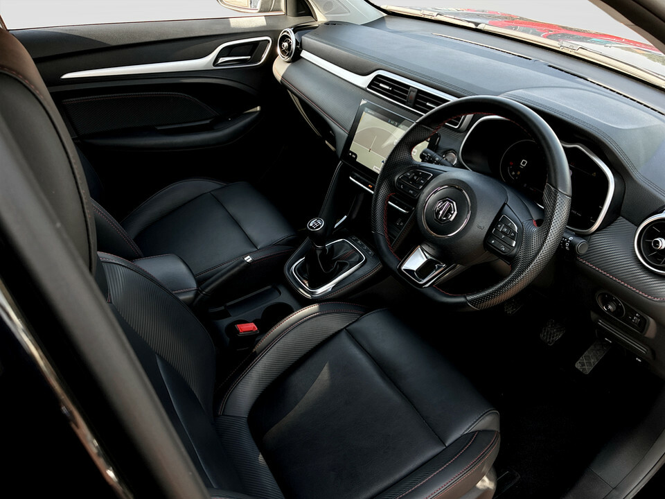 MG ZS 1.0T Gdi Exclusive Black