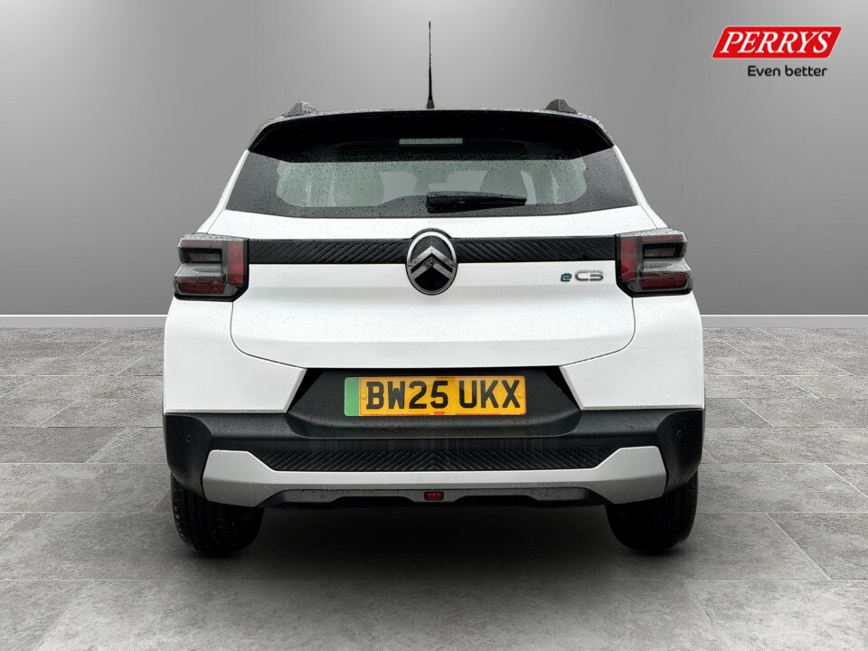 Citroen C3 83Kw Plus 44Kwh White #6