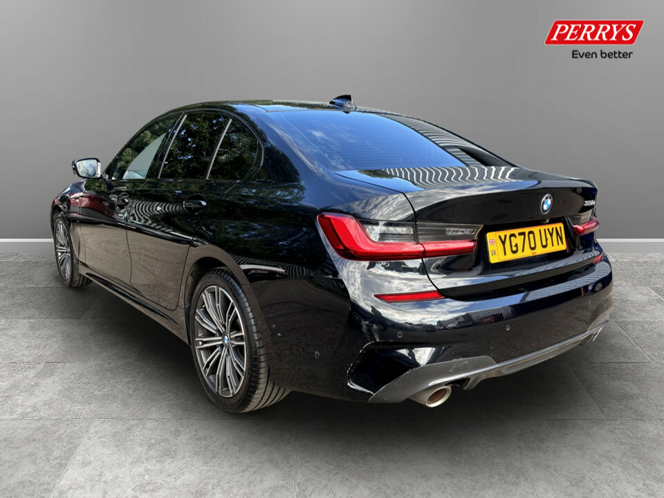 BMW 3 Series 330E M Sport Step YG70UYN Black #5