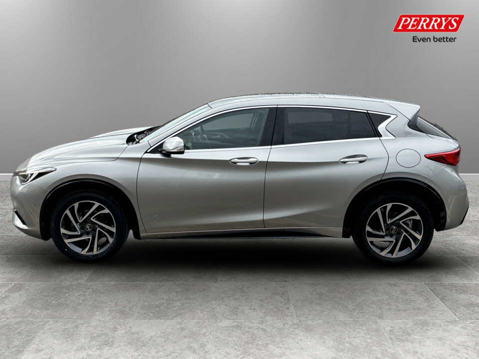 Infiniti Q30 1.6T Luxe Hatchback Dct Euro 6 Ss 1 Silver #4