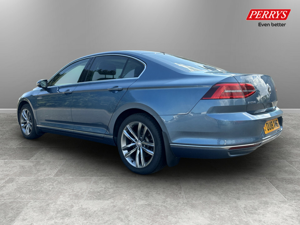 Volkswagen Passat 2.0 Tdi Gt Panoramic Roof Blue #5