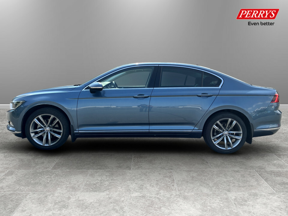Volkswagen Passat 2.0 Tdi Gt Panoramic Roof Blue #4