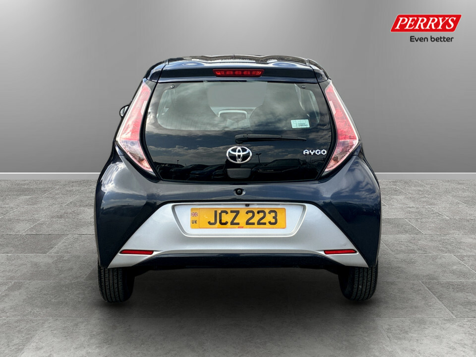 Toyota Aygo 1.0 Vvt-i X-play X-shift Blue #6