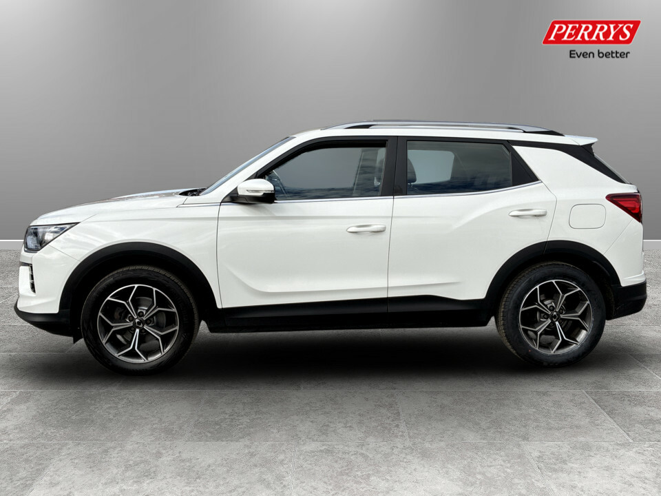SsangYong Korando 1.5 Ventura White #4