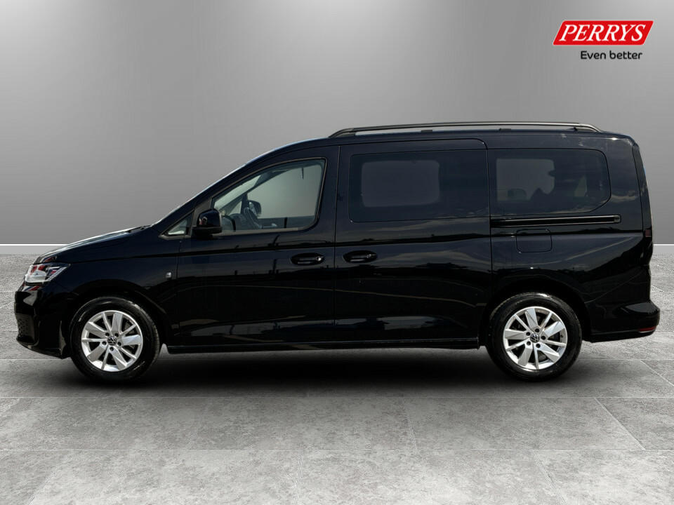 Volkswagen Caddy Maxi Life 2.0 Tdi 122 Life Dsg Black #4