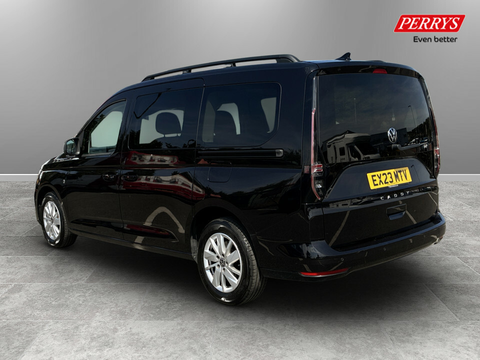Volkswagen Caddy Maxi Life 2.0 Tdi 122 Life Dsg Black #5
