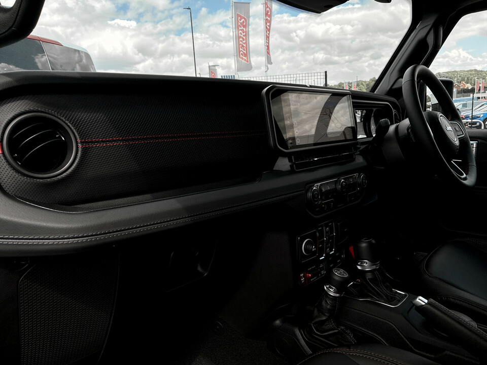 Jeep Wrangler Wrangler Sahara Unlimited Edition Black #15