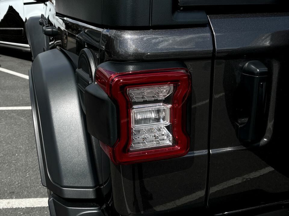 Jeep Wrangler Wrangler Sahara Unlimited Edition Black #11