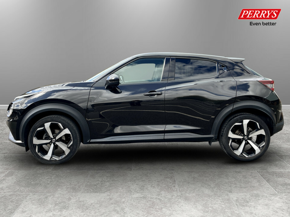 Nissan Juke 1.0 Dig-t Tekna YP70HGC Black #4