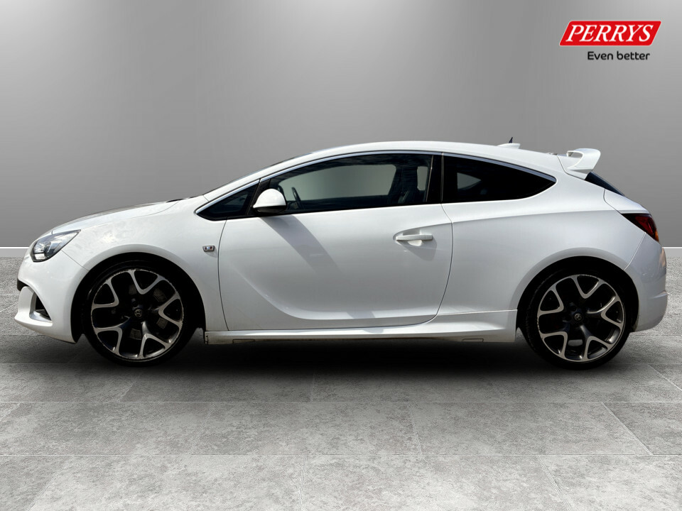 Vauxhall Astra GTC 2.0T 16V Vxr White #4