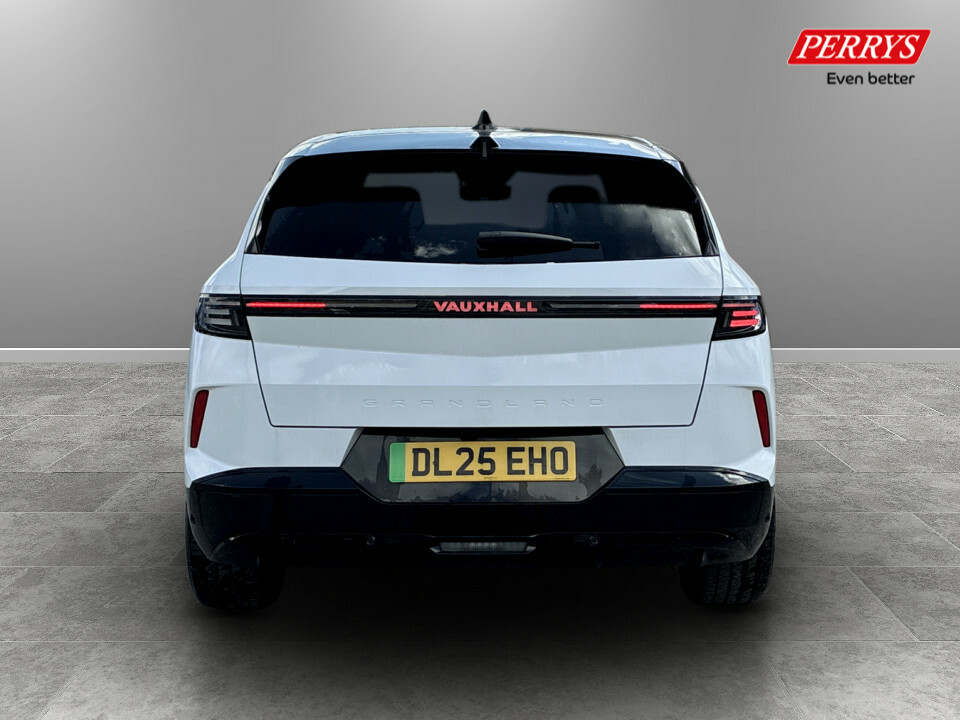 Vauxhall Grandland 157Kw Gs 73Kwh White #6