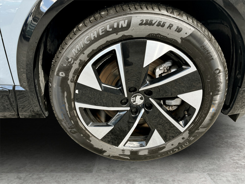 Vauxhall Grandland Ultimate Black #9