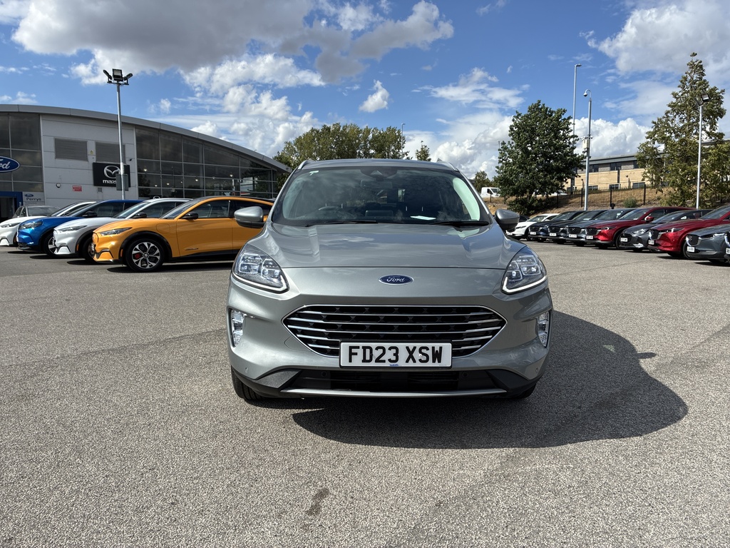 Ford Kuga 1.5 Ecoboost 150 Titanium Edition Silver #2