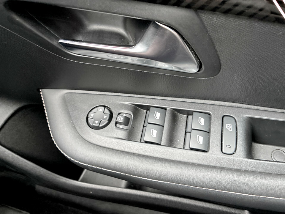 Peugeot 208 208 Allure Puretech Mhev Grey #65