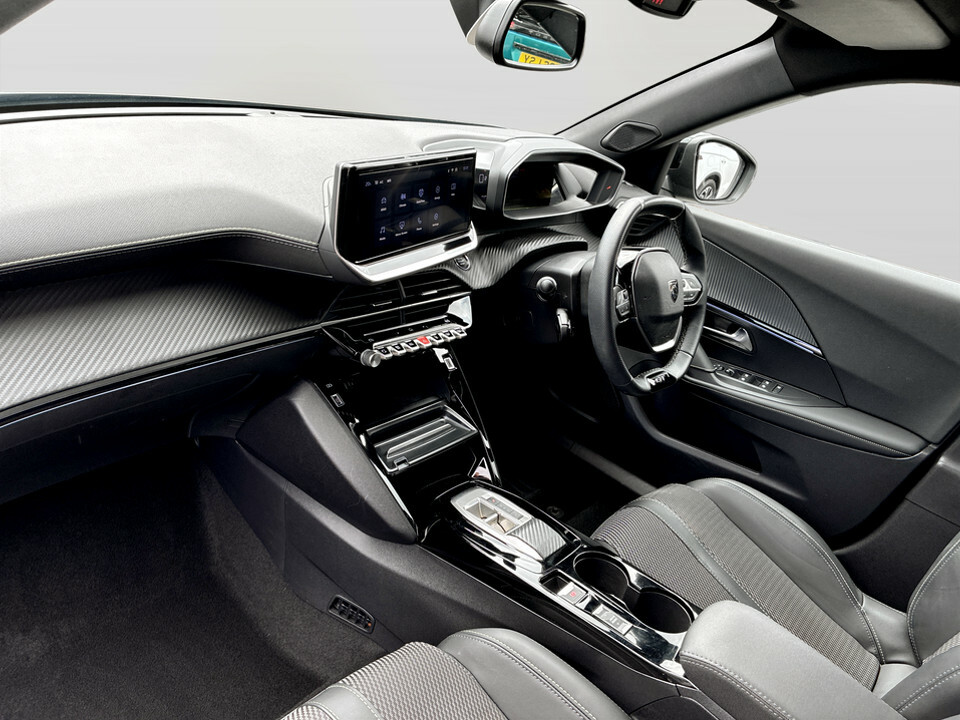 Peugeot e-2008 115Kw Gt 54Kwh Black #17