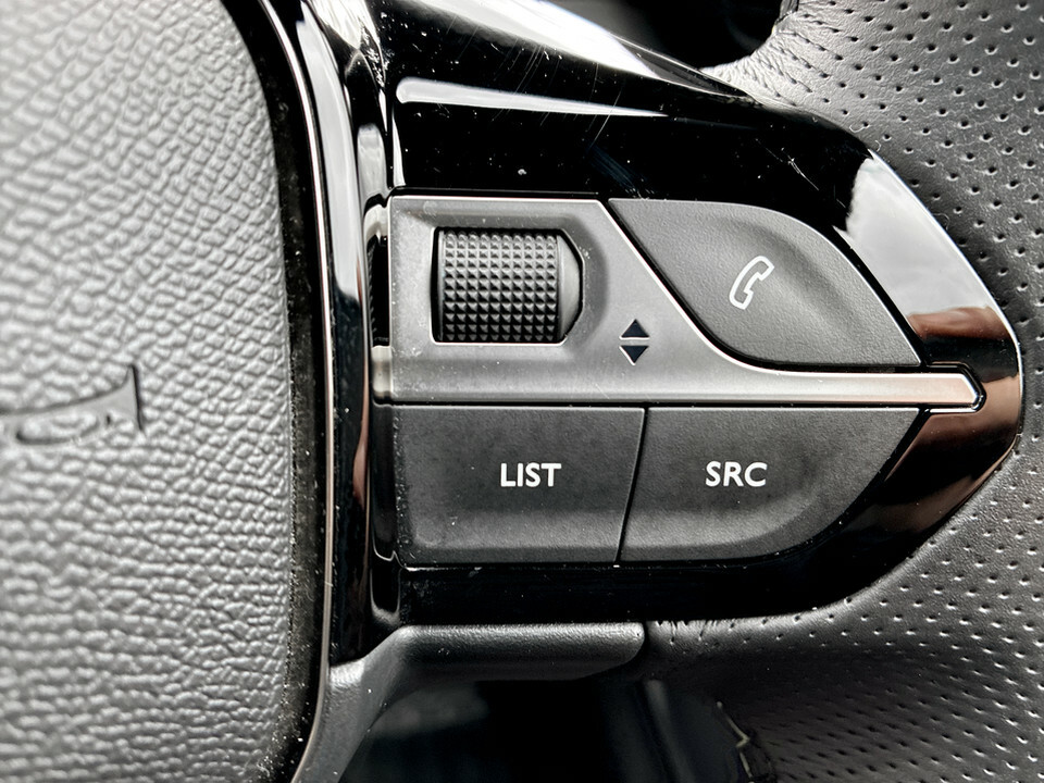 Peugeot e-2008 115Kw Gt 54Kwh Black #28