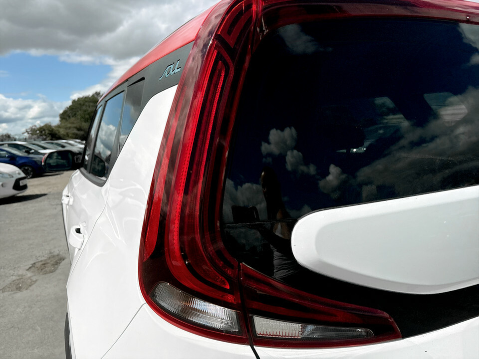 Kia Soul 150Kw Motor First Edition Black #15