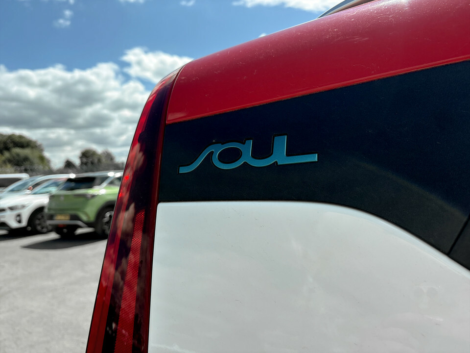 Kia Soul 150Kw First Edition 64Kwh Blue #13