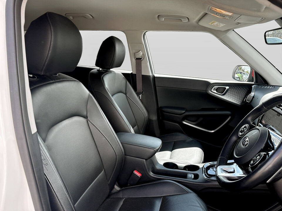 Kia Soul 150Kw Motor First Edition Black #28