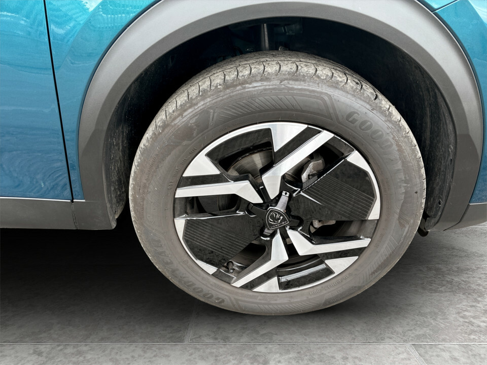 Peugeot 2008 1.2 Puretech 130 Allure Eat8 Grey #9