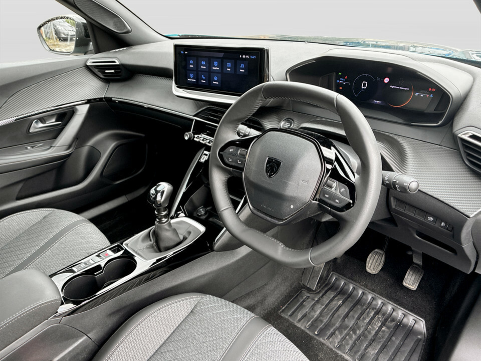 Peugeot 2008 1.2 Puretech 130 Allure Eat8 Grey #25