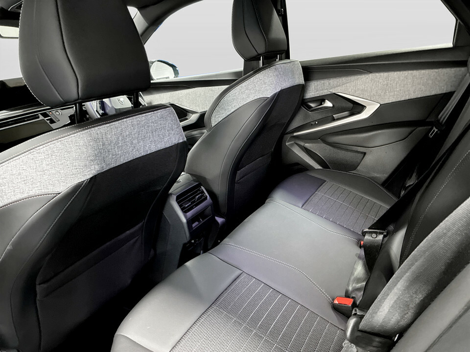 Peugeot 3008 Petrol Black #42