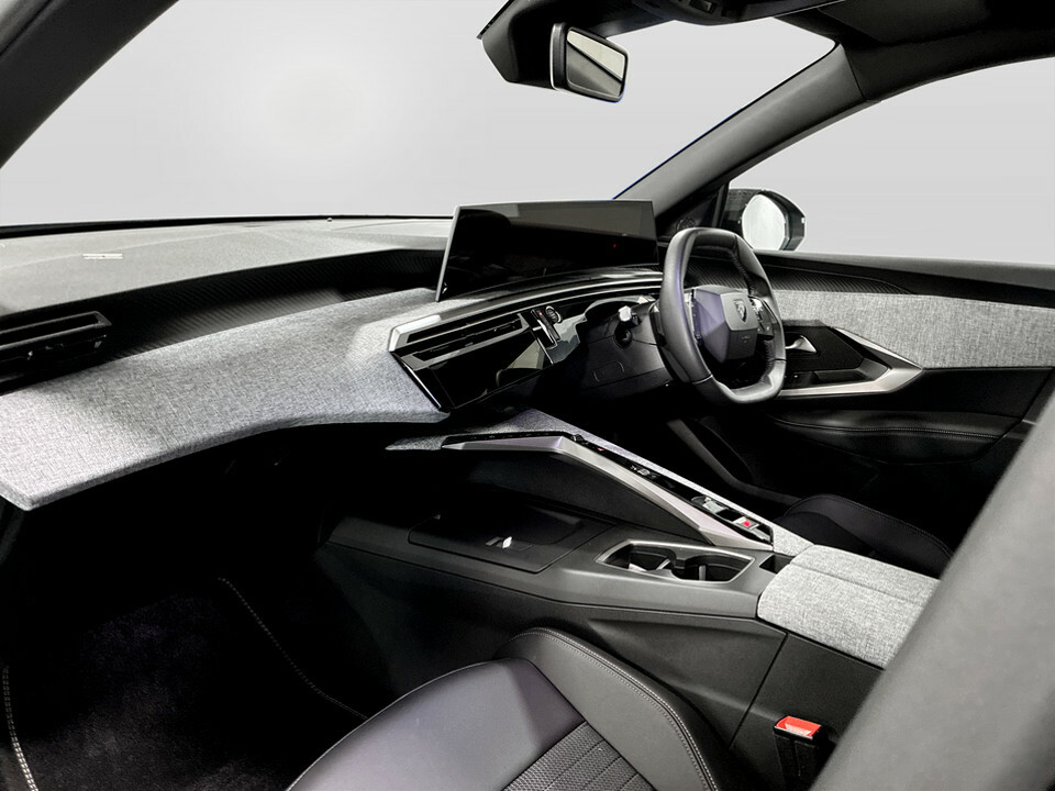 Peugeot 3008 Petrol Black #41