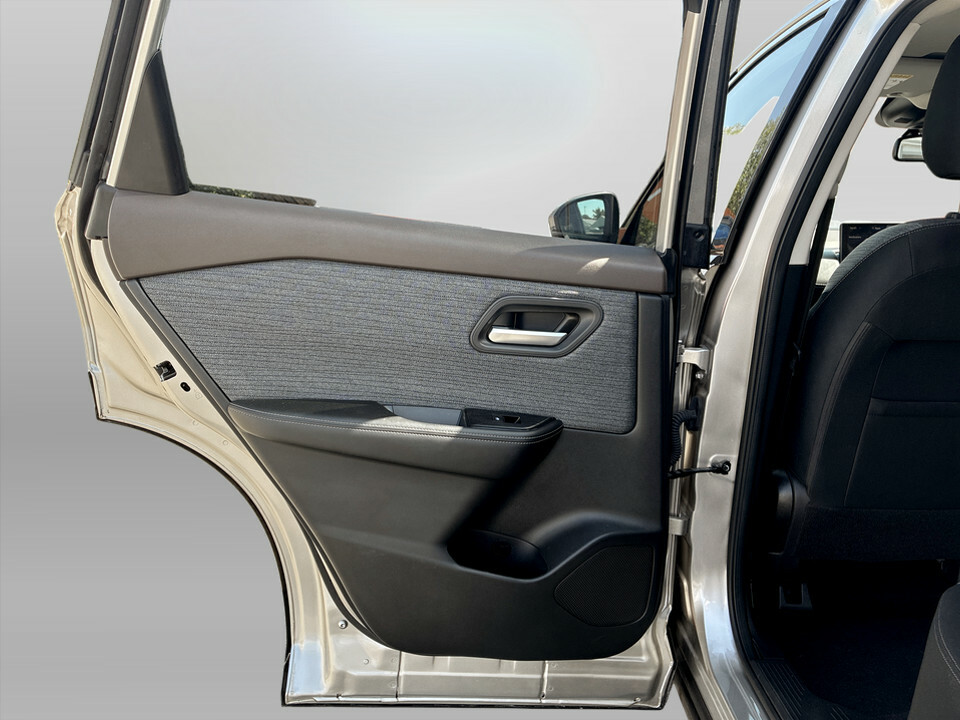 Nissan X-Trail 1.5 E-power E-4orce 213 N-trek 7 Seat S Silver #36