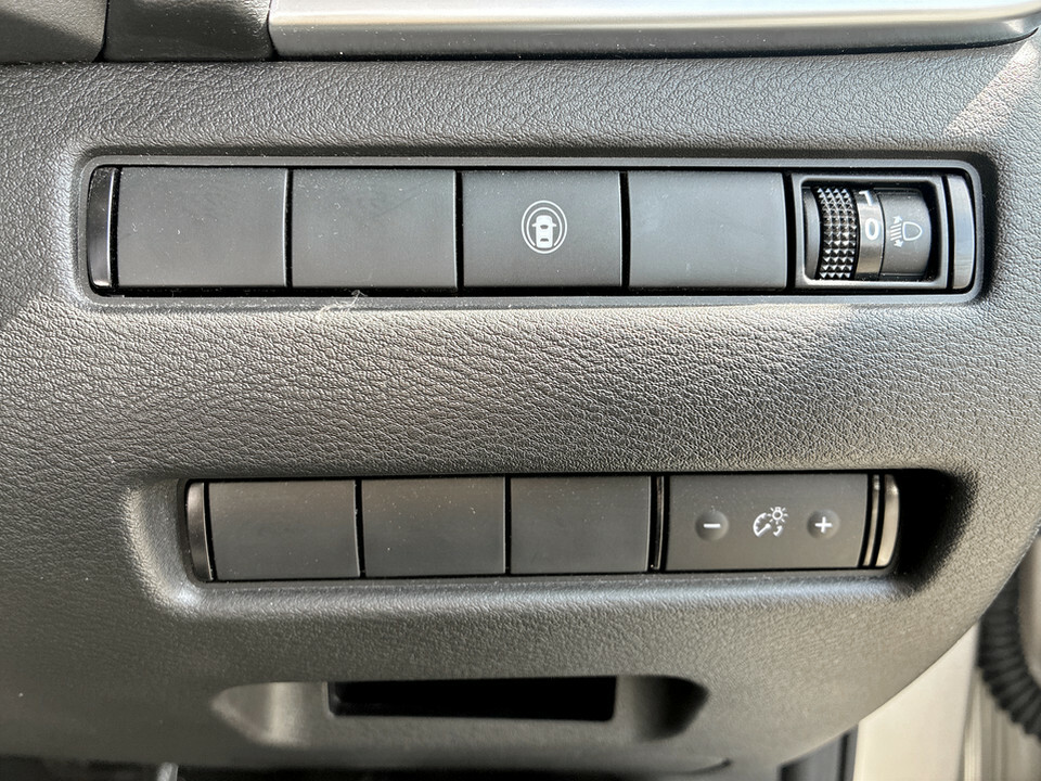 Nissan X-Trail 1.5 E-power E-4orce 213 N-trek 7 Seat S Silver #30